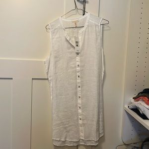 Eileen Fisher white long sleeveless linen top
